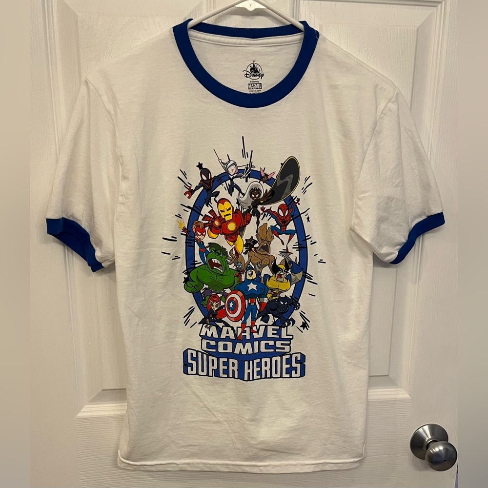 Marvel Disney Super Heroes T-shirt, Boys Sizes  Medium & Large Available NWT